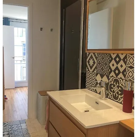 Perret Avec Vue En Centre Apartament Hawr